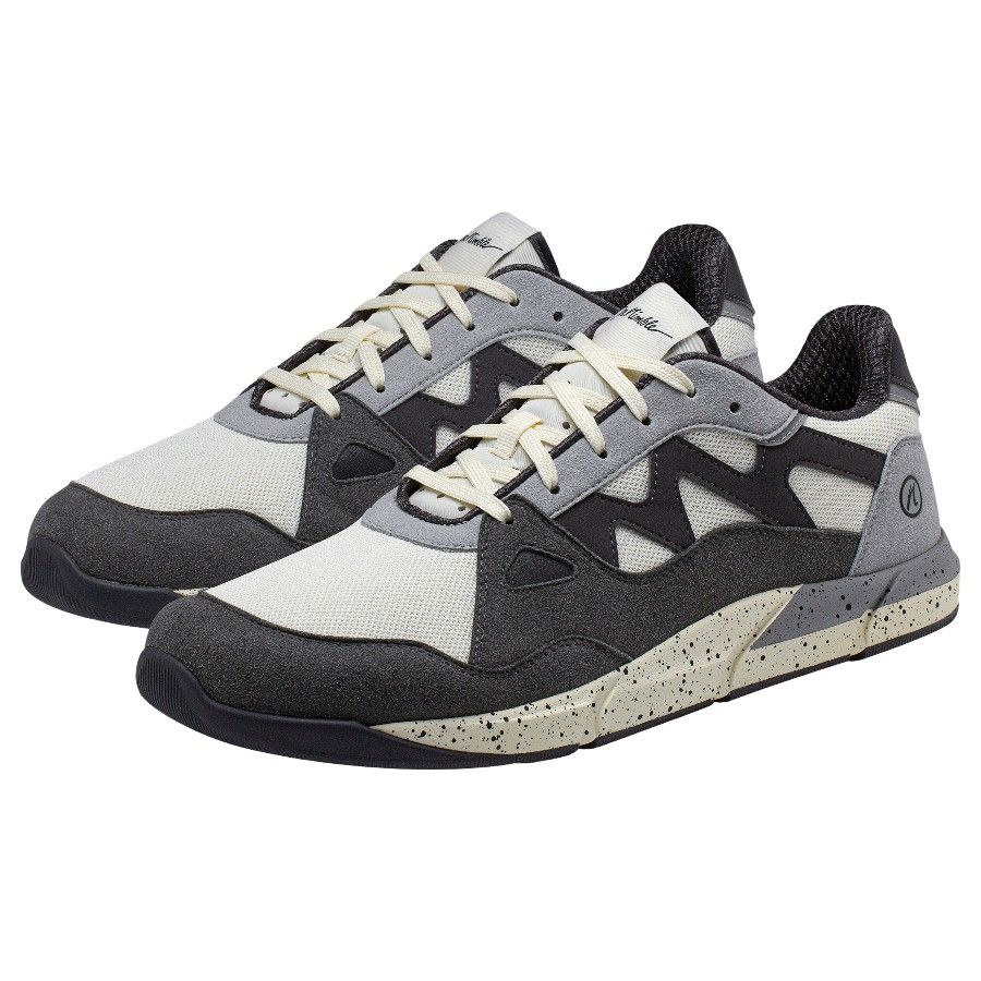 Joe Nimble Sneaker Addict