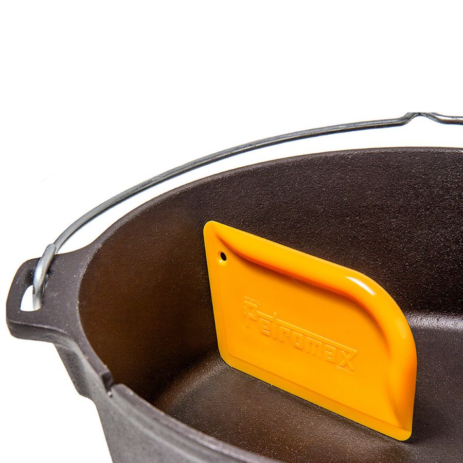 Petromax Scraper for Dutch Ovens and Skillet