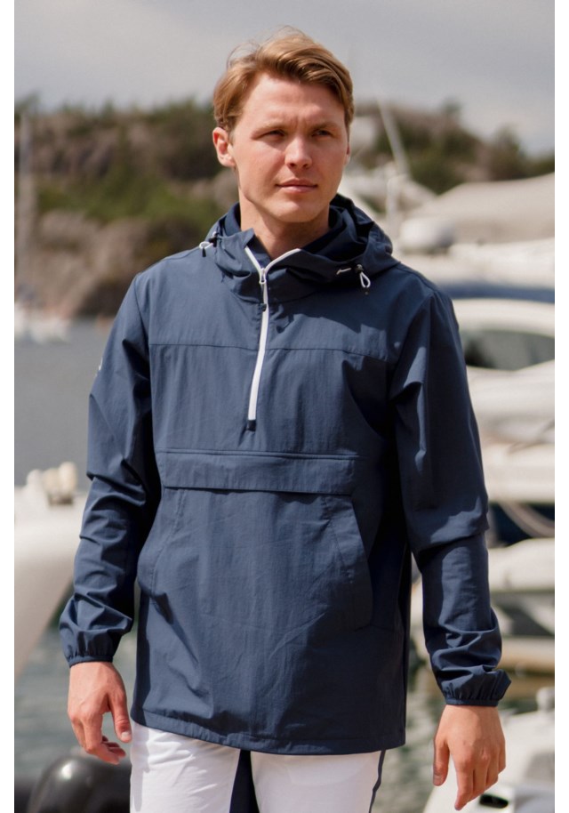Solastranda anorakk